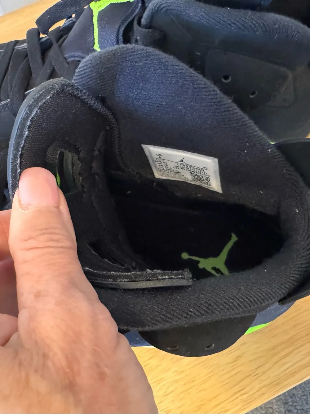 Mens Air Jordan Retro 6 Black Electric Green High-Top Athletic Sneakers Size 8